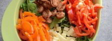 зимний салат с колбасой. Шаг 7