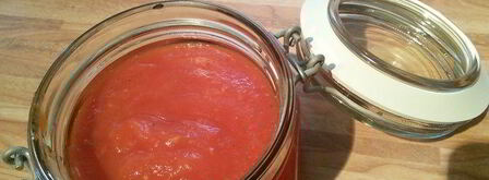 домашний томатно-яблочный кетчуп со свежими пряными травами. Шаг 7