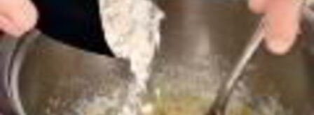 соусы бешамель и субиз. Шаг 3