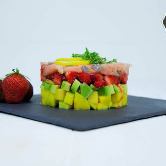 Рецепт летнего тартара с лососем