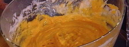 тартар из форели на блинчиках из батата, авокадо-рукола салат. Шаг 3