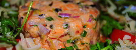 тартар из лосося c салатом рукола-помидоры. Шаг 7