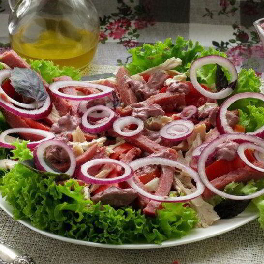 Рецепт мясного салата с майонезом-ткемали