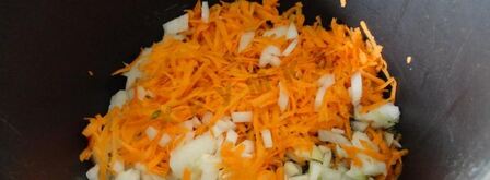 красный борщ со щавелем без капусты в мультиварке. Шаг 3