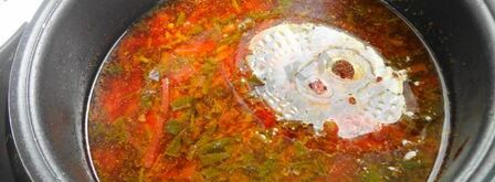 красный борщ со щавелем без капусты в мультиварке. Шаг 10