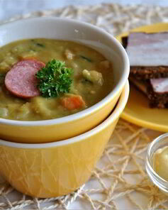 Гороховый суп с колбасками