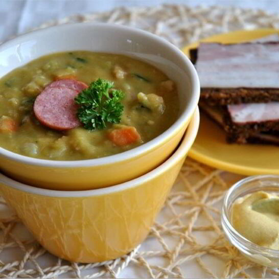 Рецепт горохового супа с колбасками