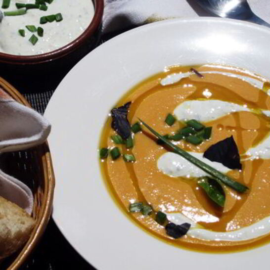 Рецепт холодного крема-супа с морковью и йогуртом