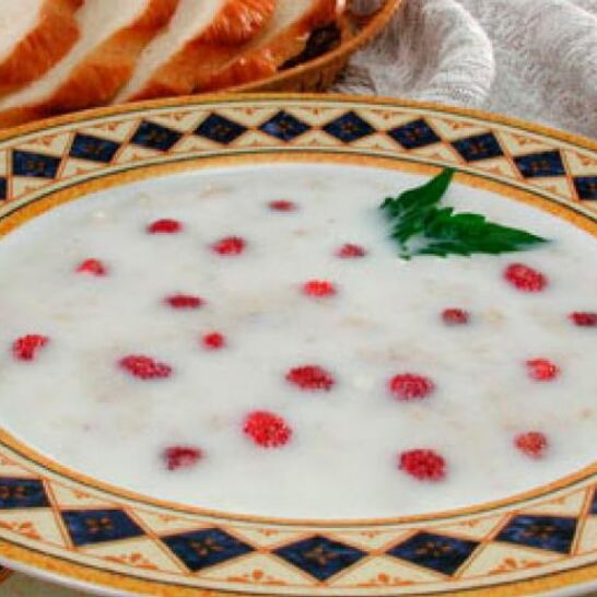 Рецепт молочного супа с земляникой