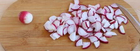 окрошка с колбасой на сыворотке. Шаг 9