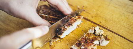 окрошка с куриной грудкой на кефире. Шаг 11