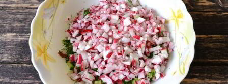 окрошка с редиской на квасе. Шаг 7