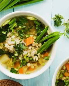 Густой овощной суп с цельнозерновым ячменем