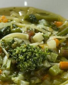 Суп минестроне с соусом песто