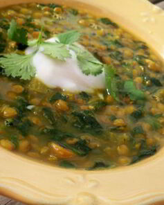 Чечевичная похлебка с зеленью и лимоном