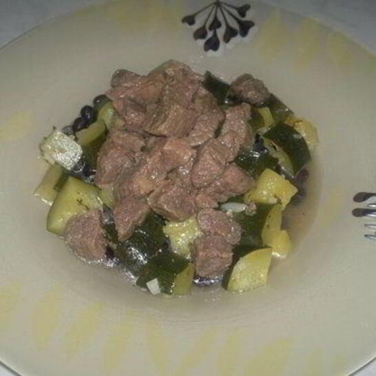 Рецепт похлебки с черными бобами и мясом черного бычка