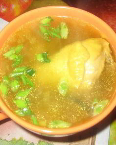 Рассольник с курицей и перловкой