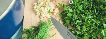 рассольник с солеными огурцами и перловкой. Шаг 5