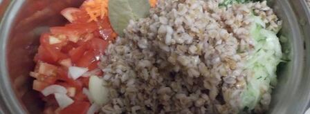 рассольник со свежими огурцами и перловкой. Шаг 5