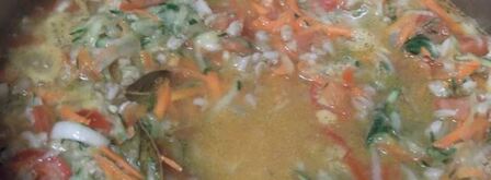 рассольник со свежими огурцами и перловкой. Шаг 6