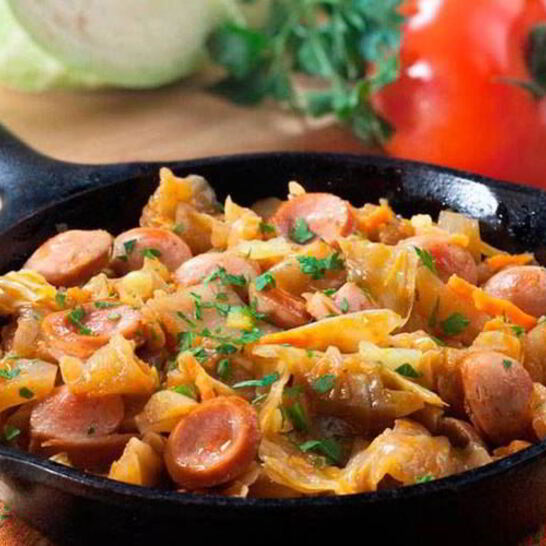 Рецепт ароматной солянки с сосисками