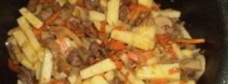 солянка с колбасой и грибами. Шаг 8