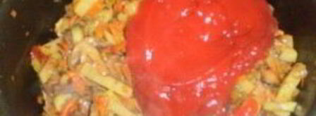 солянка с колбасой и грибами. Шаг 10