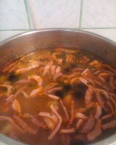 Солянка с колбасой