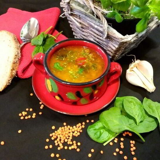 Рецепт супа из чечевицы с мясным фаршем и шпинатом