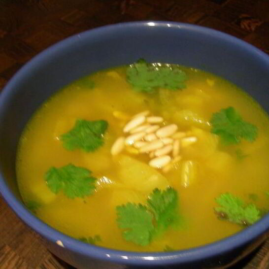 Рецепт супа из фенхеля с кедровыми орешками и анисовым алкоголем