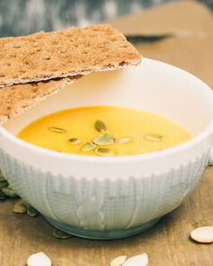 Суп-пюре из чечевицы с кокосовым молоком