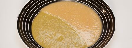 суп-пюре из копченой курицы с чечевицей и зеленым горошком. Шаг 6