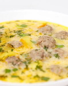 Суп с фрикадельками и сыром