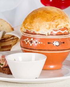 Суп с перцем в горшочках