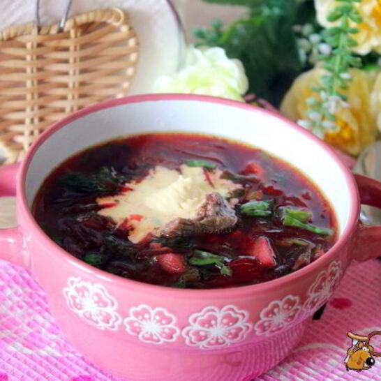 Рецепт свекольного супа со щавелем и шпинатом