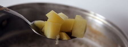 свекольный суп со щавелем и шпинатом. Шаг 3