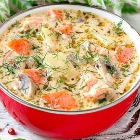 Рецепт аппетитного сырного супа с форелью и грибами