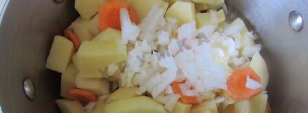 сырный суп с колбасой и плавленным сыром. Шаг 6