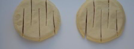 булочки-тюльпаны с колбасой. Шаг 9