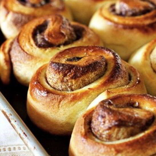 Рецепт сдобных булочек с корицей