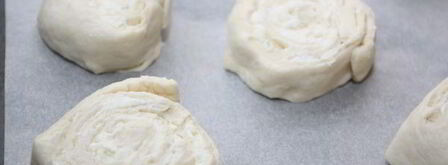 сырные булочки из слоеного теста. Шаг 4