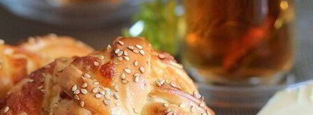 турецкие хлебные булочки с сезамом. Шаг 7