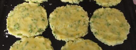 ватрушки картофельные с курицей. Шаг 8