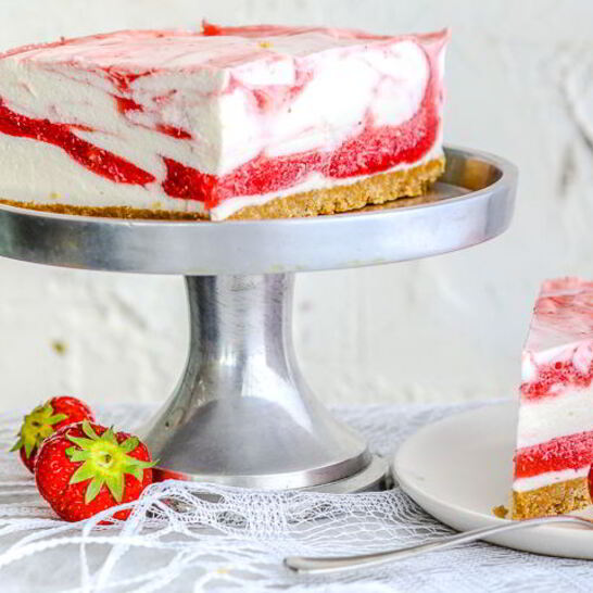 Рецепт чизкейка с клубникой без выпечки