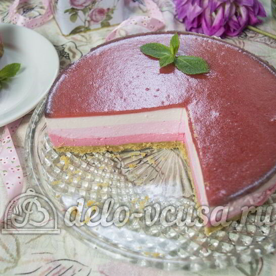 Рецепт клубничного чизкейка с творогом без выпечки