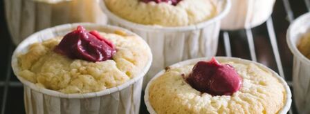 капкейки с малиной и фисташковым кремом. Шаг 7