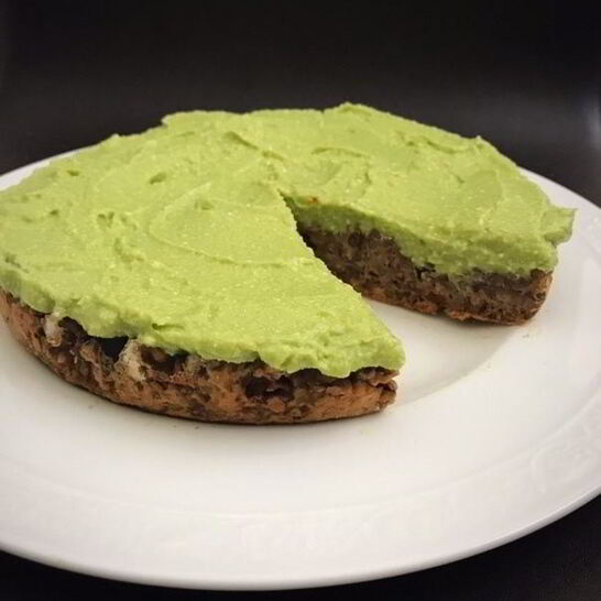 Рецепт кекса из гречки с кремом из авокадо