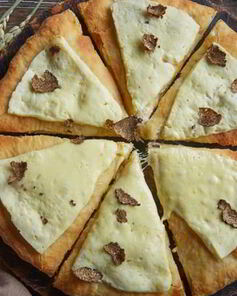 Хачапури с черным трюфелем