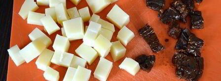 разборный томатный хлеб с начинкой. Шаг 5