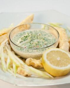 Хворост из трески и семги с огуречной райтой